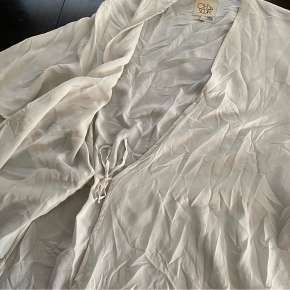 CHASER NWT Wrap Lightweight Blouse Beige Off-white Bell Sleeves Boho-chic Medium - Picture 4 of 7